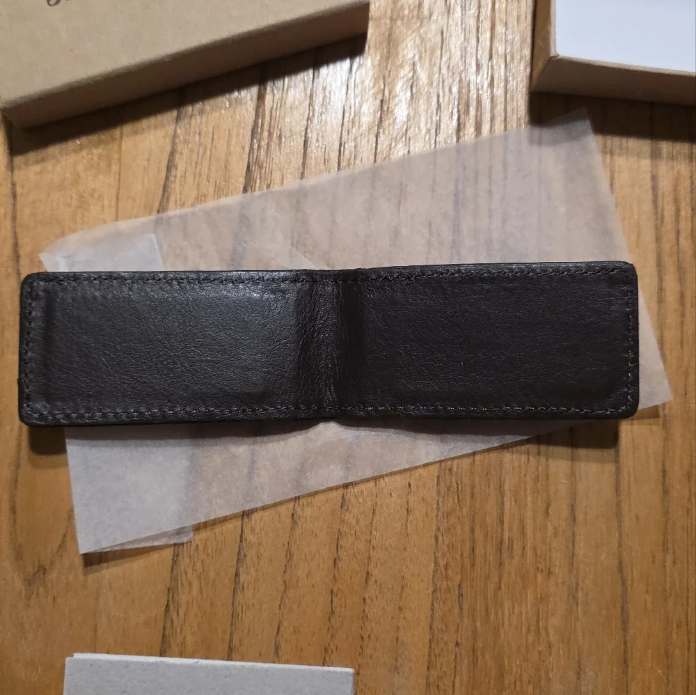 Tommy Bahama Brown Leather Money Clip